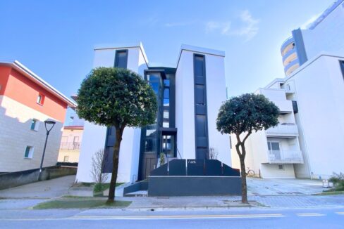 Arketipo Modificate 2025 - Edifico Esterno
