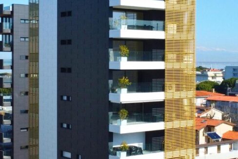 ae9cc6db-daed-4ef3-8c8a-ca29cf3bf78d