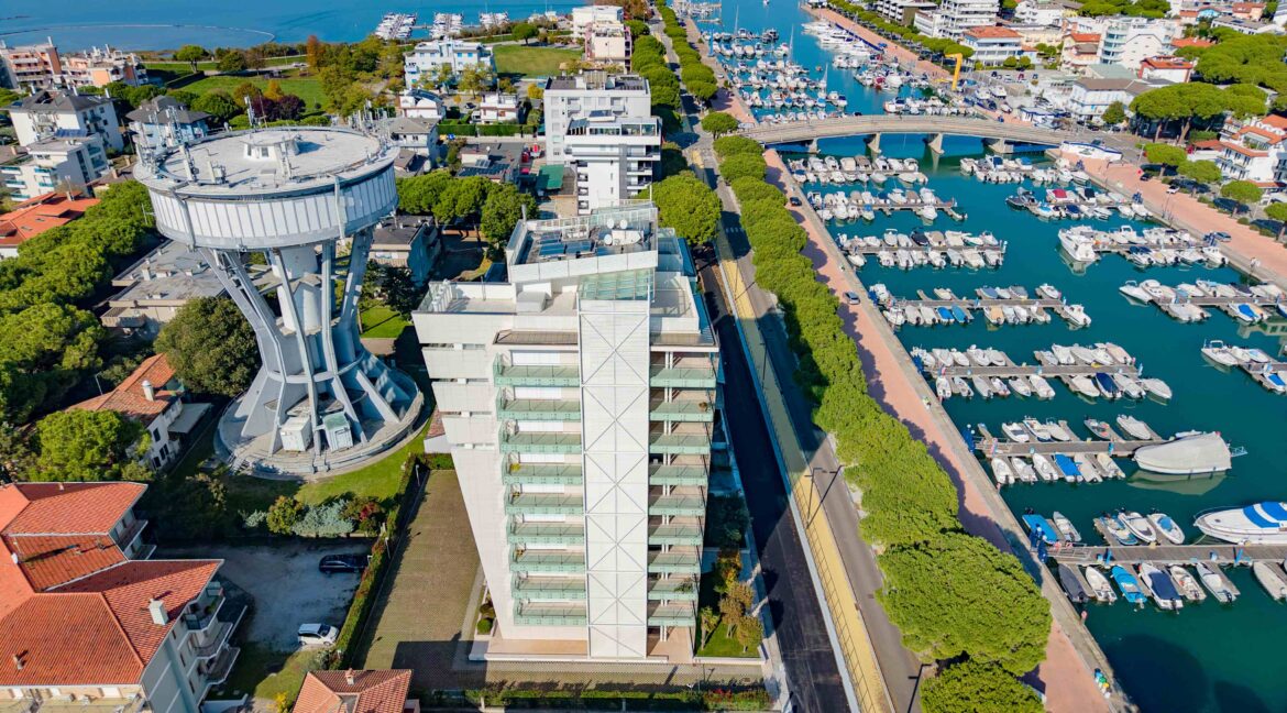 dji_fly_20251028_112816_0153_1761759022311_photo 2