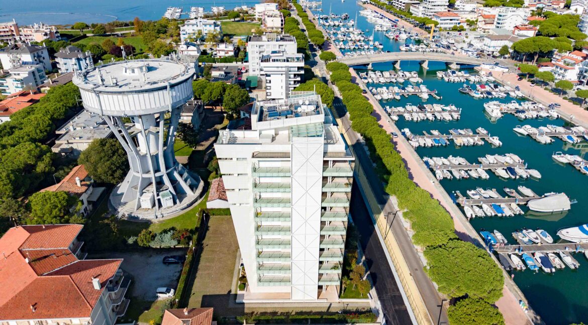 dji_fly_20251028_112818_0154_1761759022161_photo 2