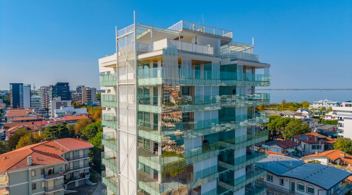 dji_fly_20251028_113300_0170_1761759004806_photo 2